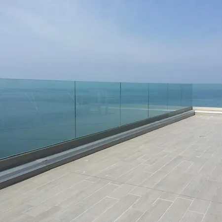 Residenza Miramare 아파트호텔