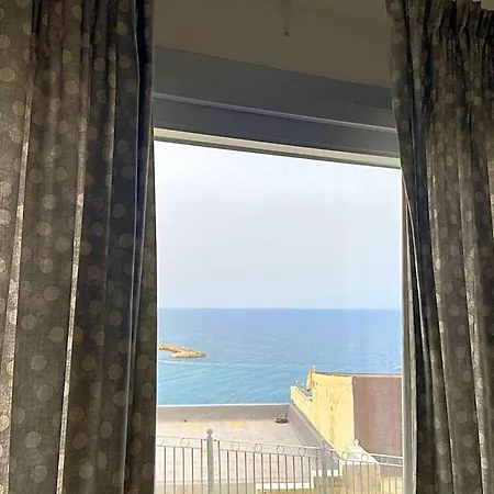 Residenza Miramare 아파트호텔 카스텔사르도