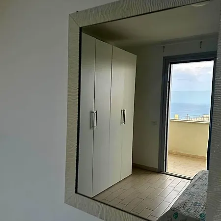 Residenza Miramare 아파트호텔 4*