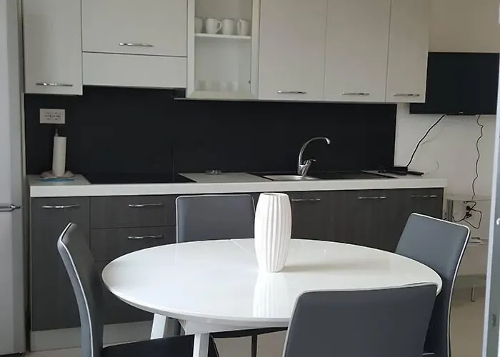 Residenza Miramare Apartmanhotel 4*